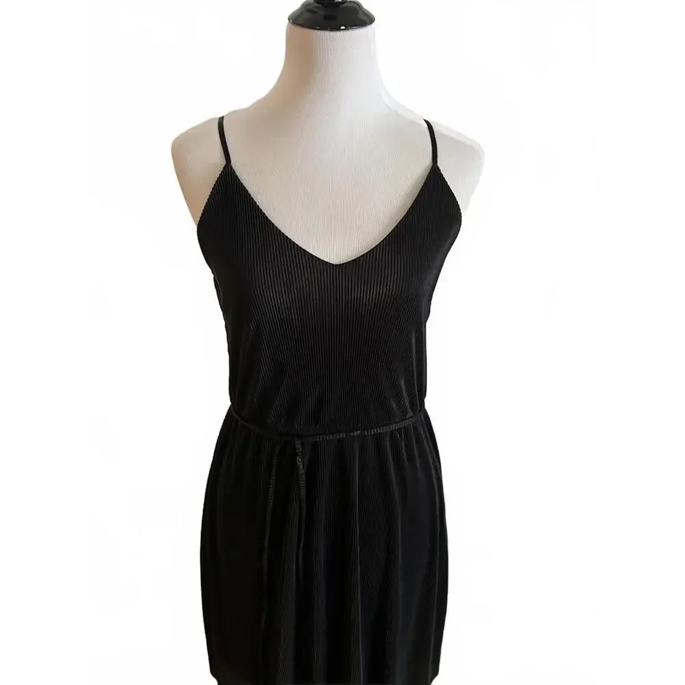 Everly black pleated‎ mini dress Size Small